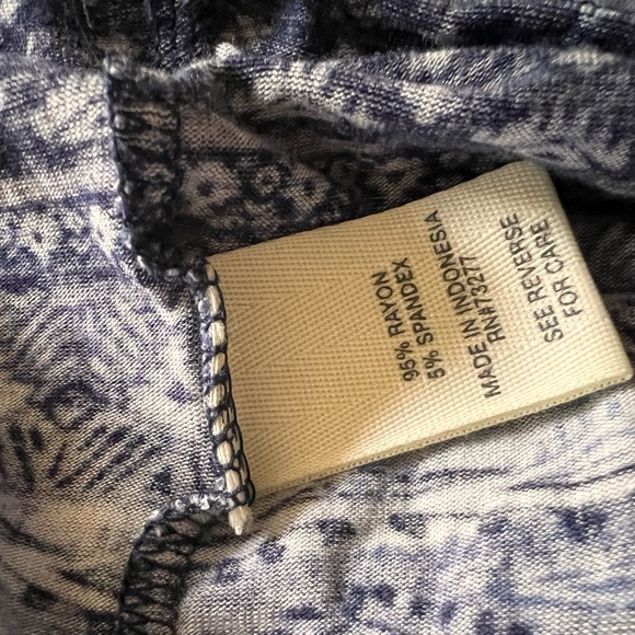 Mudd Tunic V Neck Top - Picture 4 of 5